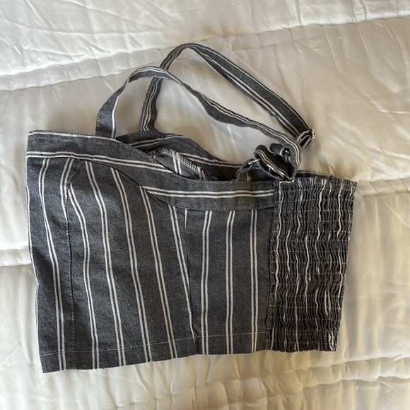 Brandy Melville striped grey and white adjustable cropped tank top - Picture 5 of 7